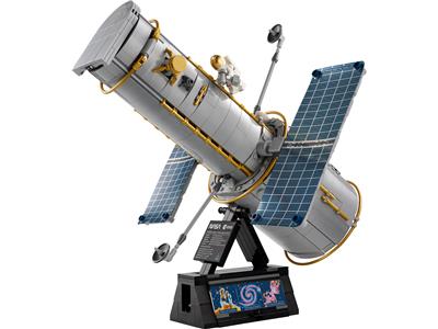 11382 LEGO Hubble Space Telescope thumbnail image