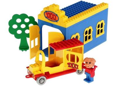 128 LEGO Fabuland Taxi Station thumbnail image