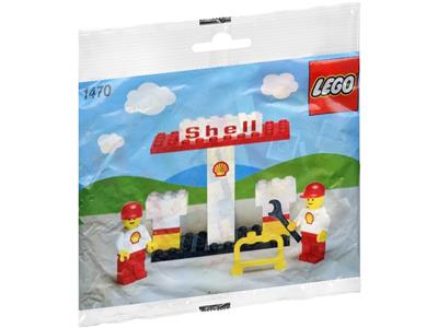 1470 LEGO Petrol Pumps and Garage Staff