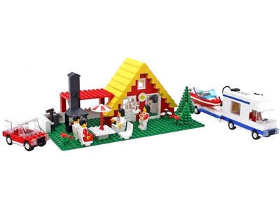 1472 LEGO Vacation House thumbnail image