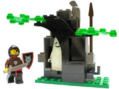 1596 LEGO Castle Wolfpack Ghostly Hideout