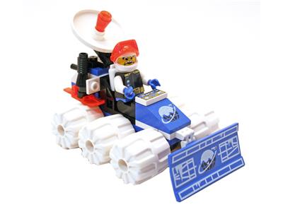 1704 LEGO Ice Planet 2002 Ice Planet Satellite Plow thumbnail image