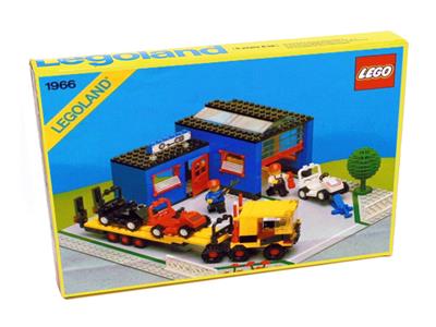 1966 LEGO Car Repair Shop