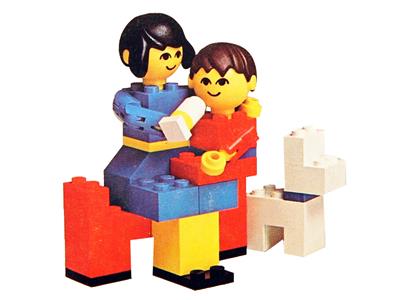 211 LEGO Mother and Baby with Dog