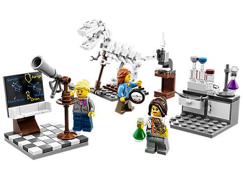 LEGO Research Institute 21110 IDEAS #008 paleontologist astronomer chemist 