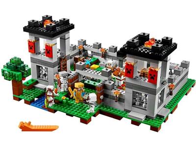 LEGO announces 21128 The Village, the largest Minecraft set yet