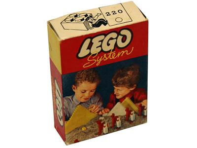220 LEGO 2x2 Bricks