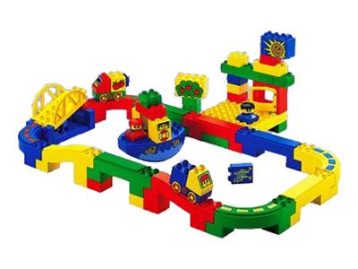 LEGO 2281 Duplo Maxi Brick Runner BrickEconomy