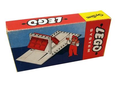 235 LEGO Garage Plate and Door White Base and Door Frame