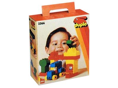 2366 LEGO Duplo Basic Set House and Car