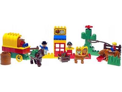 2435 LEGO Duplo Western Town