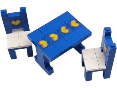 275 LEGO Homemaker Table and chairs thumbnail image