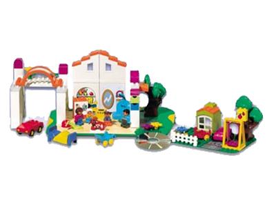 2927 LEGO Duplo House thumbnail image