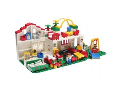 2942 LEGO Duplo Play House thumbnail image