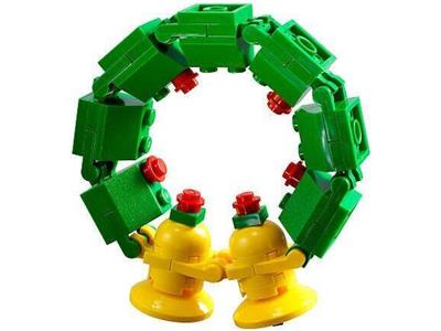 30028 LEGO Creator Holiday Wreath thumbnail image