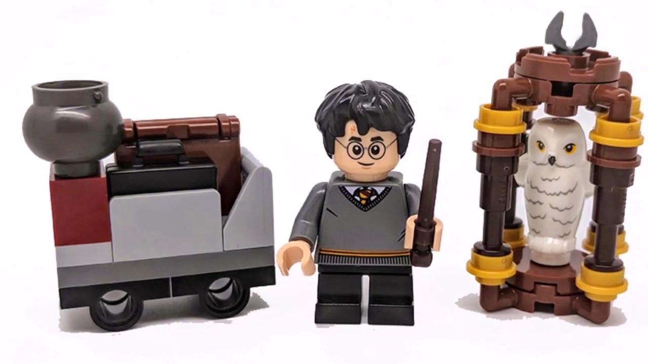 LEGO Harry Potter Set 30407 Harry's Journey to Hogwarts Castle with Hedwig Owl 