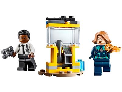 30453 LEGO Captain Marvel and Nick Fury