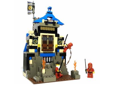 3052 LEGO Castle Ninja Fire Fortress