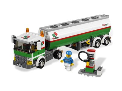 3180 LEGO City Tank Truck