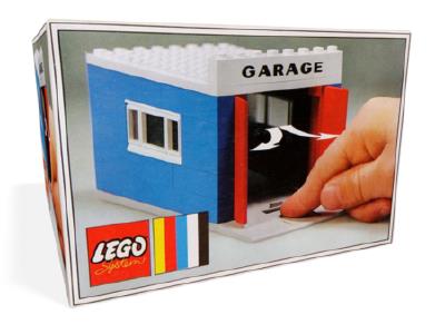 348 LEGOLAND Garage with Automatic Doors