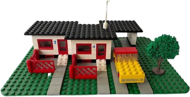 353 LEGOLAND Terrace House with Car and Garage | BrickEconomy