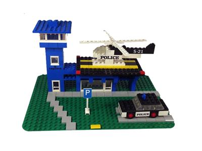 354 LEGOLAND Town Police Heliport thumbnail image