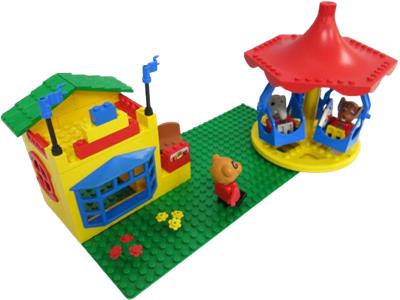 3668 LEGO Fabuland Merry-Go-Round with Ticket Booth thumbnail image