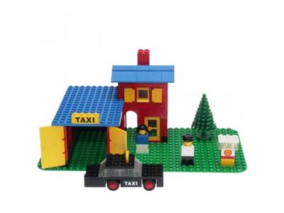 368 LEGOLAND Taxi Garage thumbnail image