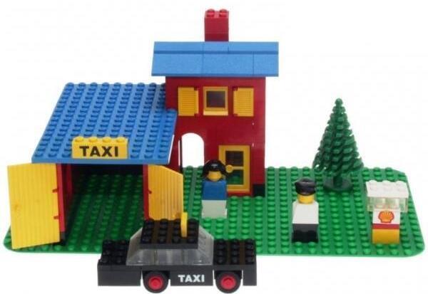 368 LEGOLAND Taxi Garage | BrickEconomy