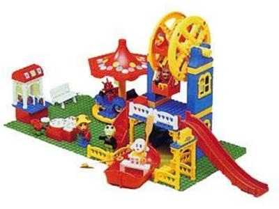 3683 LEGO Fabuland Amusement Park thumbnail image