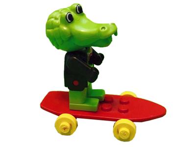 3721 LEGO Fabuland Clive Crocodile on His Skateboard