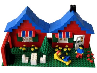 376-2 LEGO House with Garden thumbnail image