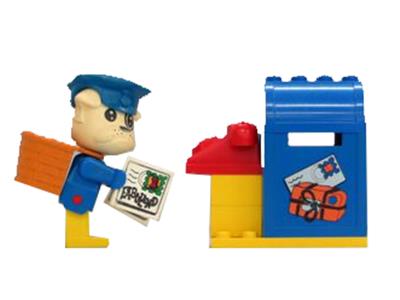 3793 LEGO Fabuland Boris Bulldog and Mailbox