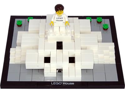 4000010 Billund LEGO House BrickEconomy