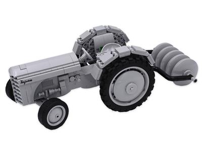 4000025 LEGO Ferguson Tractor thumbnail image