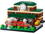 40142 LEGO Bricktober Train Station