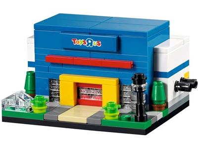 40144 LEGO Bricktober Toys R Us Store