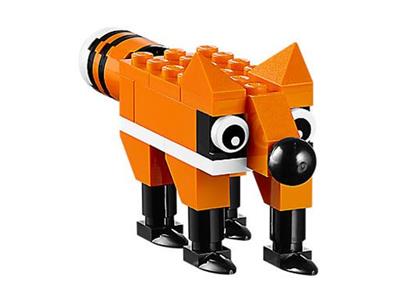 40218 LEGO Monthly Mini Model Build Fox thumbnail image