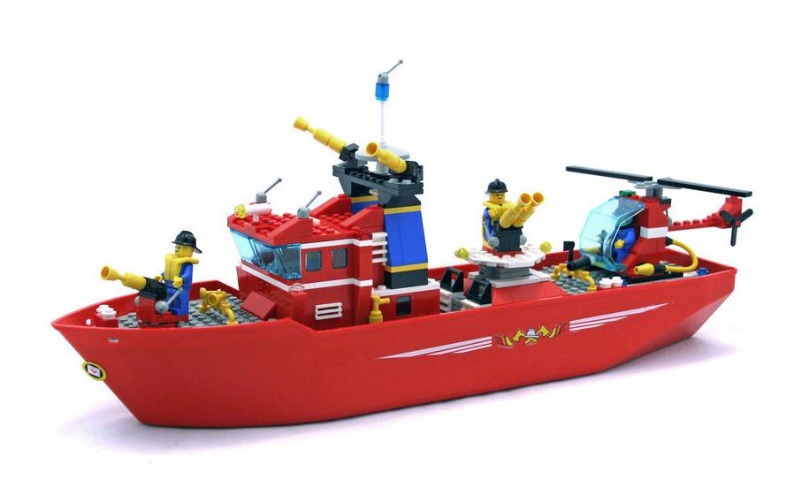 4031 Boats Firefighter | BrickEconomy