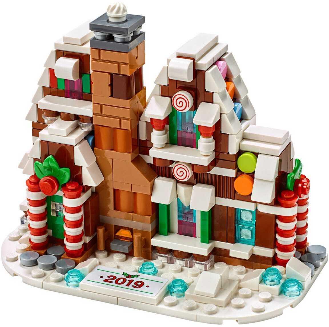 LEGO CHRISTMAS 10267 GINGERBREAD HOUSE - BRAND NEW, SEALED **FREE  SHIPPING!**