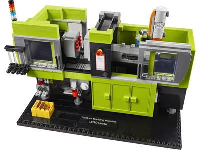 40502 LEGO House The Brick Moulding Machine