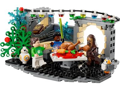40658 LEGO Star Wars Millennium Falcon Holiday Diorama thumbnail image