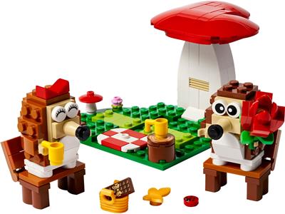 40711 LEGO Easter Hedgehog Picnic Date thumbnail image