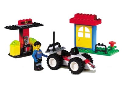 4173 LEGO Creator Max's Pitstop thumbnail image
