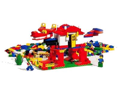 4258 LEGO Freestyle Imagination Celebration Playscape thumbnail image