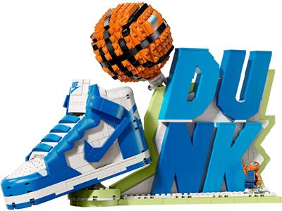 43008 LEGO Nike Dunk thumbnail image
