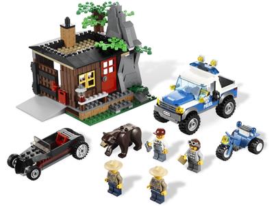 4438 LEGO City Forest Police Robbers' Hideout thumbnail image