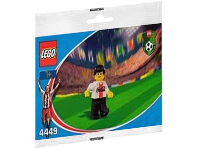 4449 LEGO Football Coca-Cola Defender 4 thumbnail image
