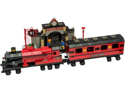 4708 LEGO Harry Potter Philosopher's Stone Hogwarts Express thumbnail image