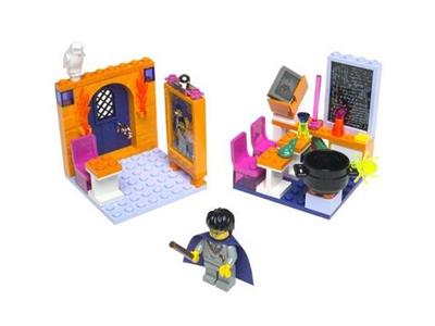 4721 LEGO Harry Potter Philosopher's Stone Hogwarts Classrooms